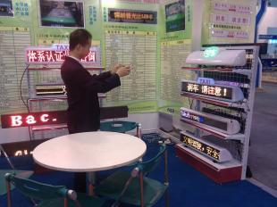 车载显示屏与LED广告屏 现代移动广告的创新解决方案